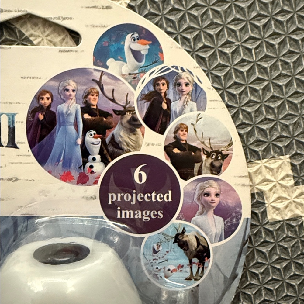 Projectables Disney Frozen 2 LED Projector Plug-In Night Light - Picture 3 of 5